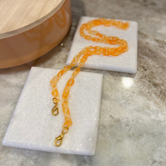 Sunglasses Holder & Mask Chain Orange - Picture 5 of 7